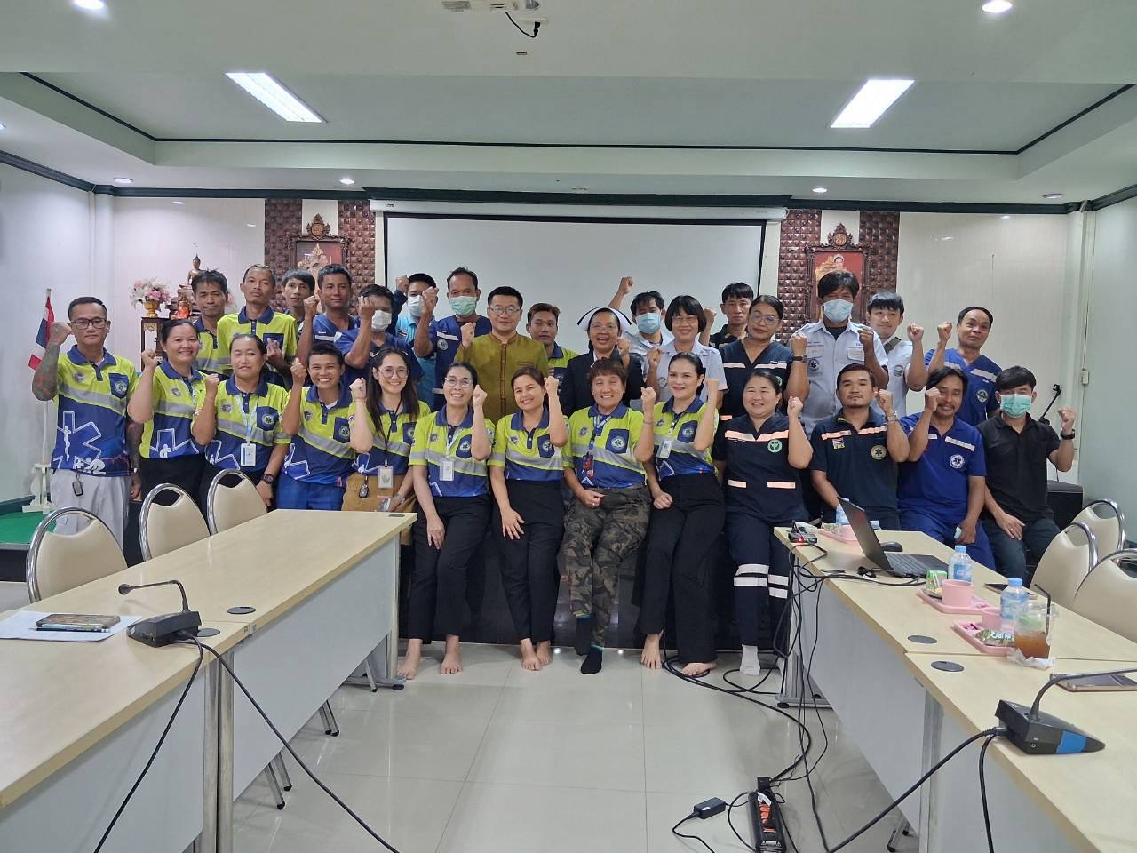 หน่วยกู้ชีพเทศบาลตำบลไค้นุ่น เข้าร่วมอบรมทบทวนการช่วยฟื้นคืนชีพขั้นพื้นฐานและการปฐมพยาบาลเบื้องต้น